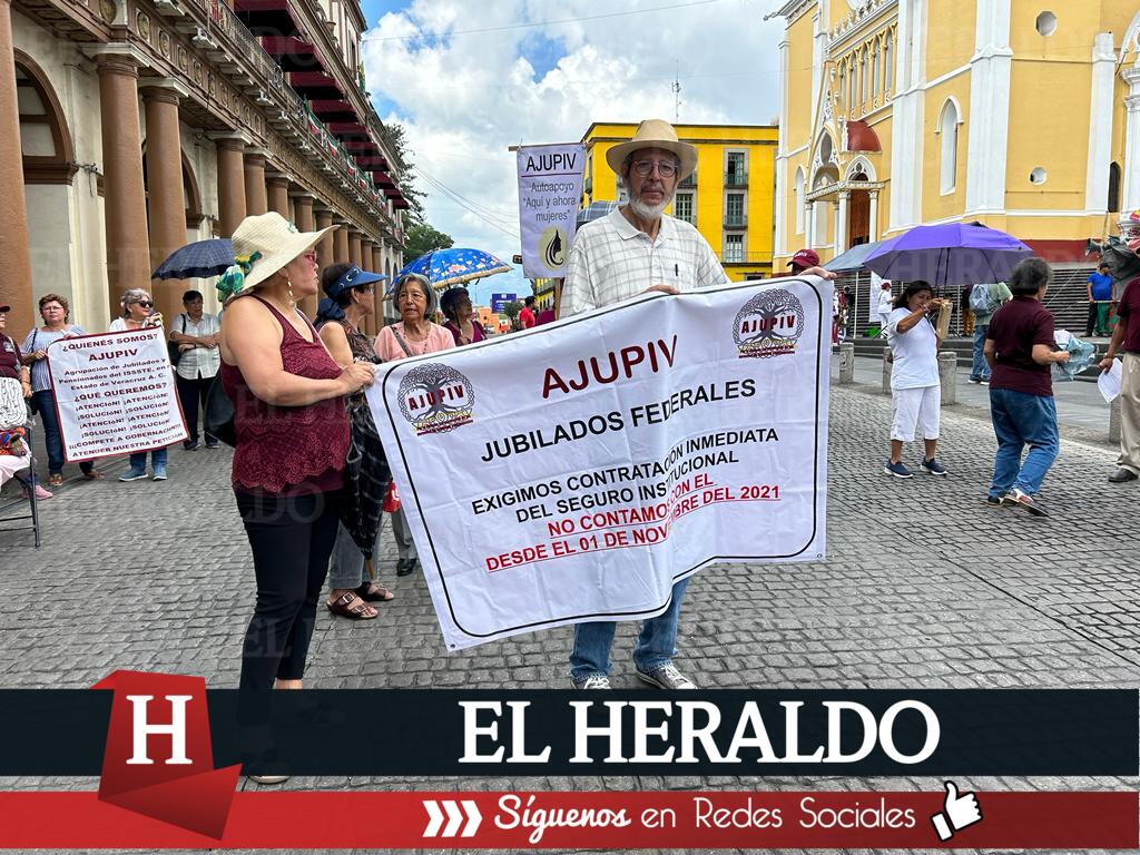 El Heraldo De Veracruz Jubilados Bloquean Centro De Xalapa Llevan