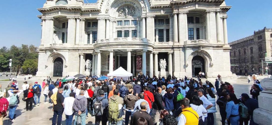 Sindicatos de Cultura protestan debido a adeudos y a recortes  