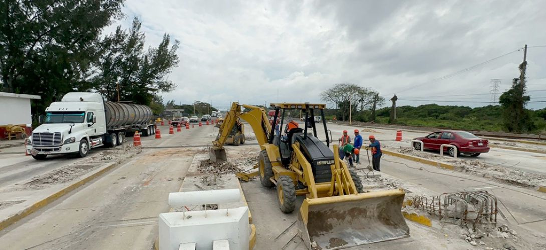 Por concluir la demolición de la excaseta de cobro del puente Coatzacoalcos I