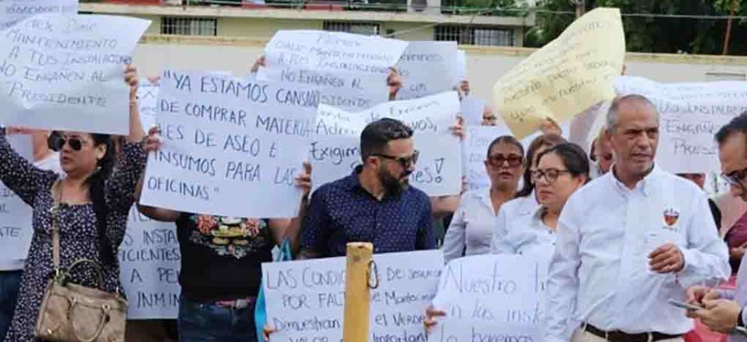 Trabajadores exigen a Pemex equipo, mantenimiento de instalaciones y mayor seguridad