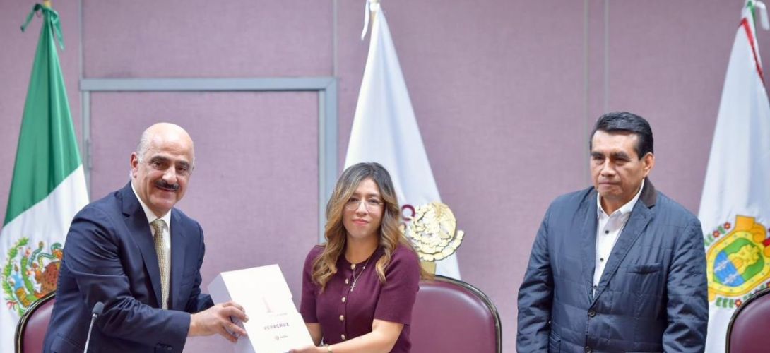 Recibe Congreso 1er Informe de Gobierno