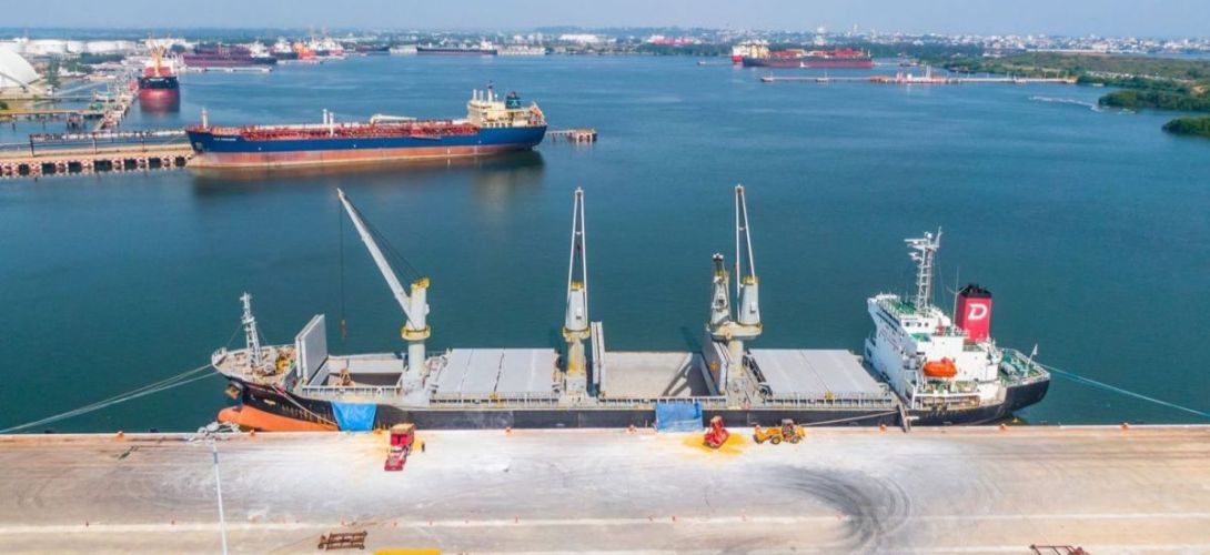 Moviliza el puerto17 mil toneladas de productos