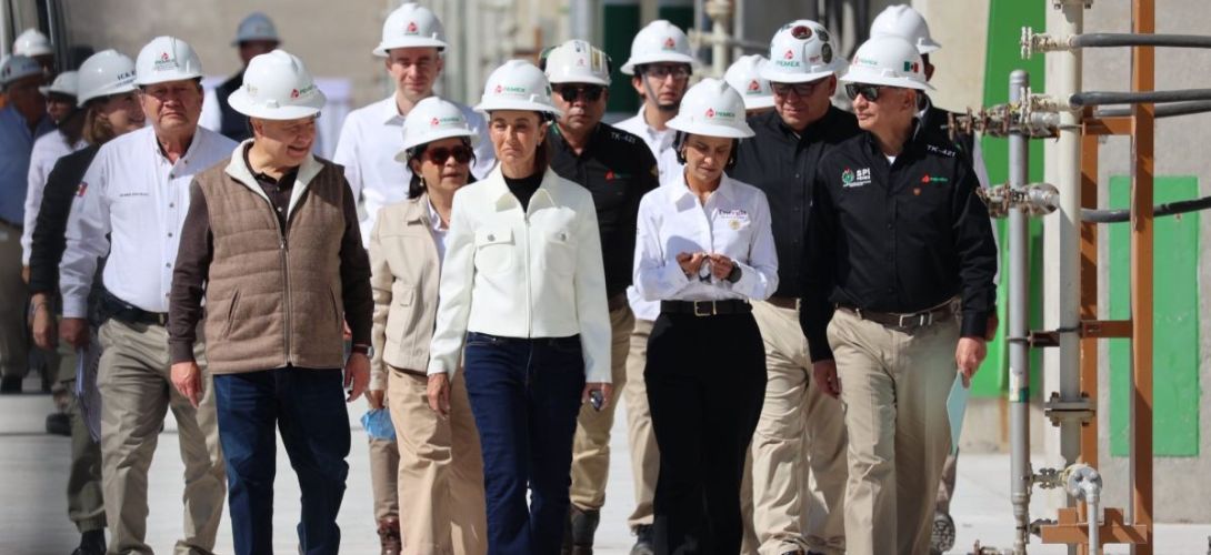  Pemex recupera su capacidad de refinación