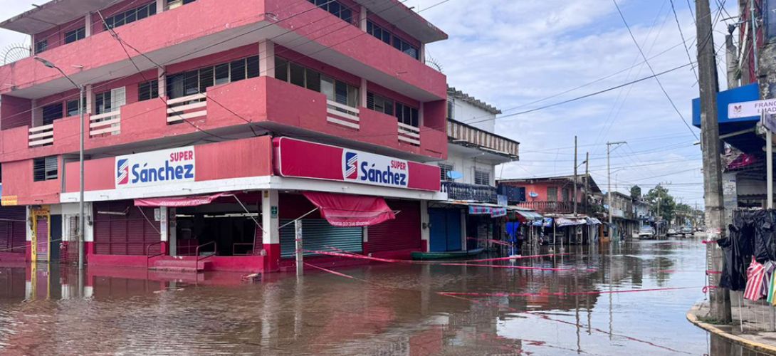 Aún sin desbordarse el río Coatzacoalcos en Minatitlán