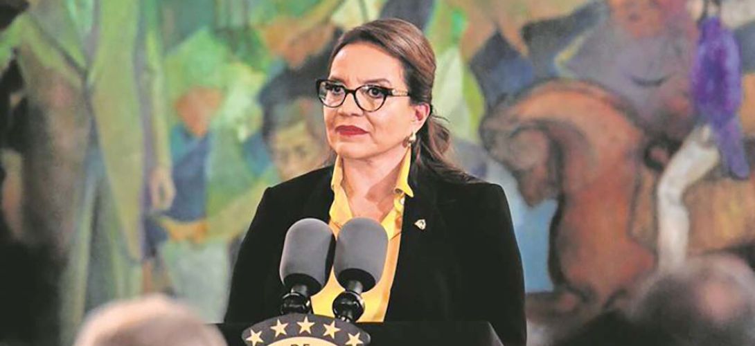 Ante llamado de Petro, Xiomara Castro convoca a reunión de Celac