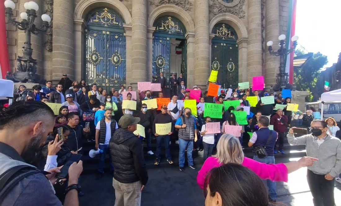 Protestan en Congreso CDMX