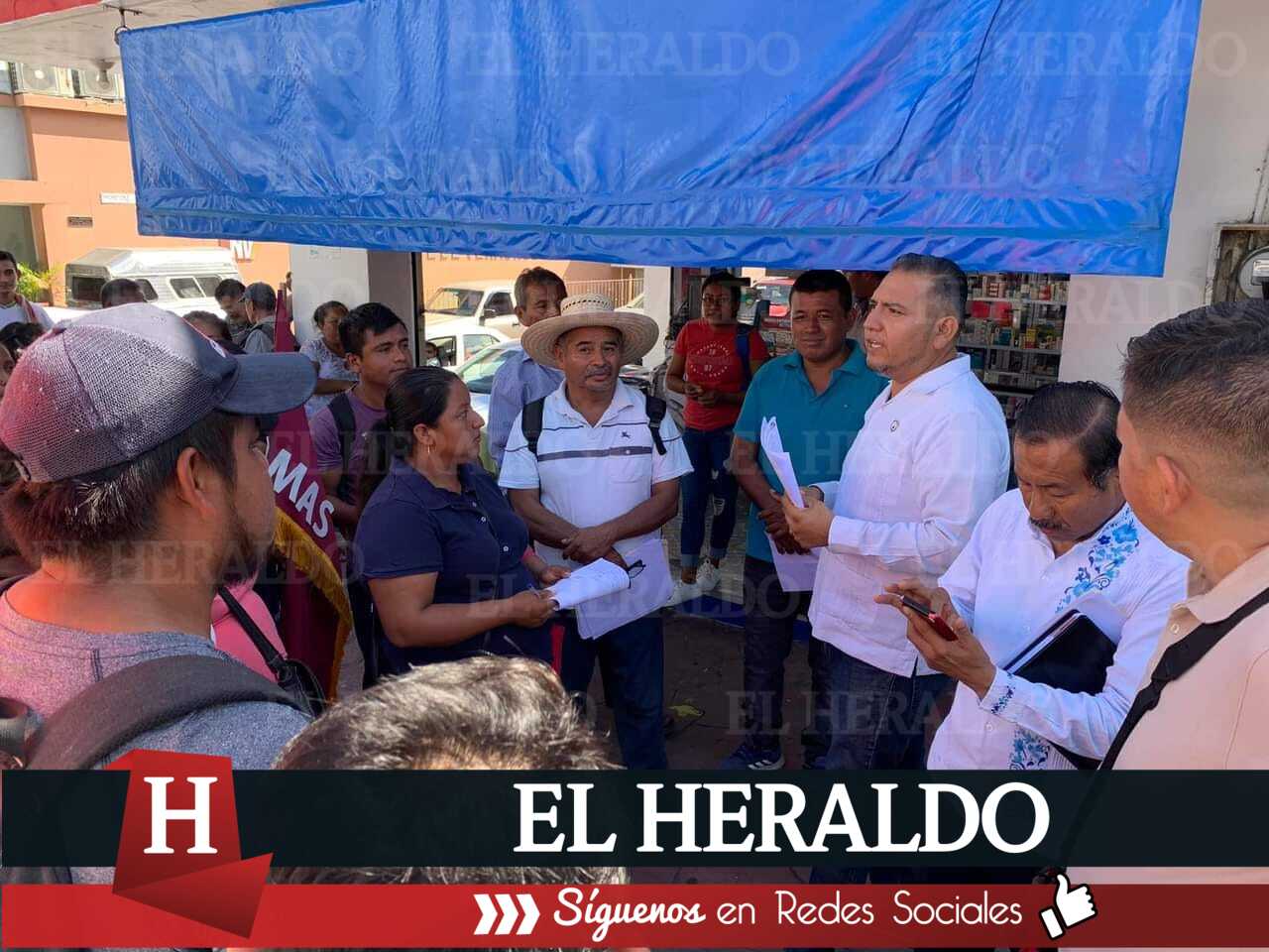 Habitantes de Zapote Domingo exigen maestros 2