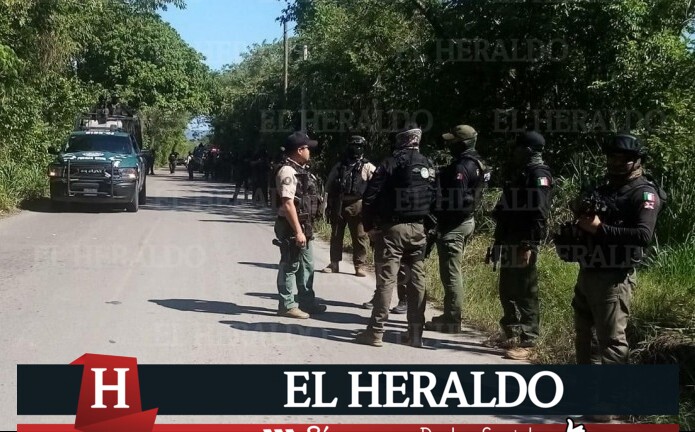FNLS realiza bloqueos en la Huasteca 2