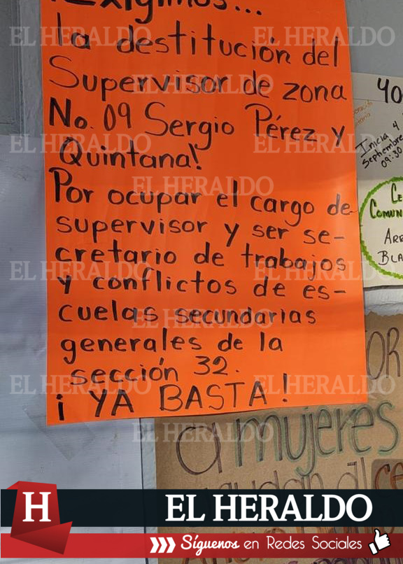 Toman secundaria en Xalapa para exigir destitución de directora 3