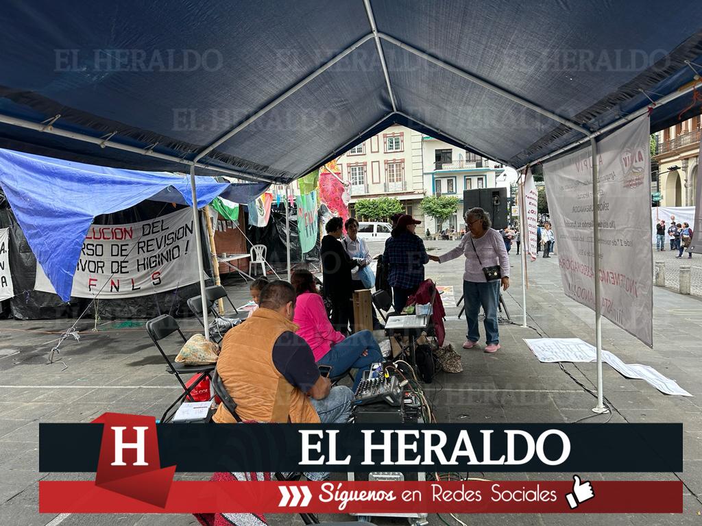 Manifestantes cierran centro de Xalapa 3