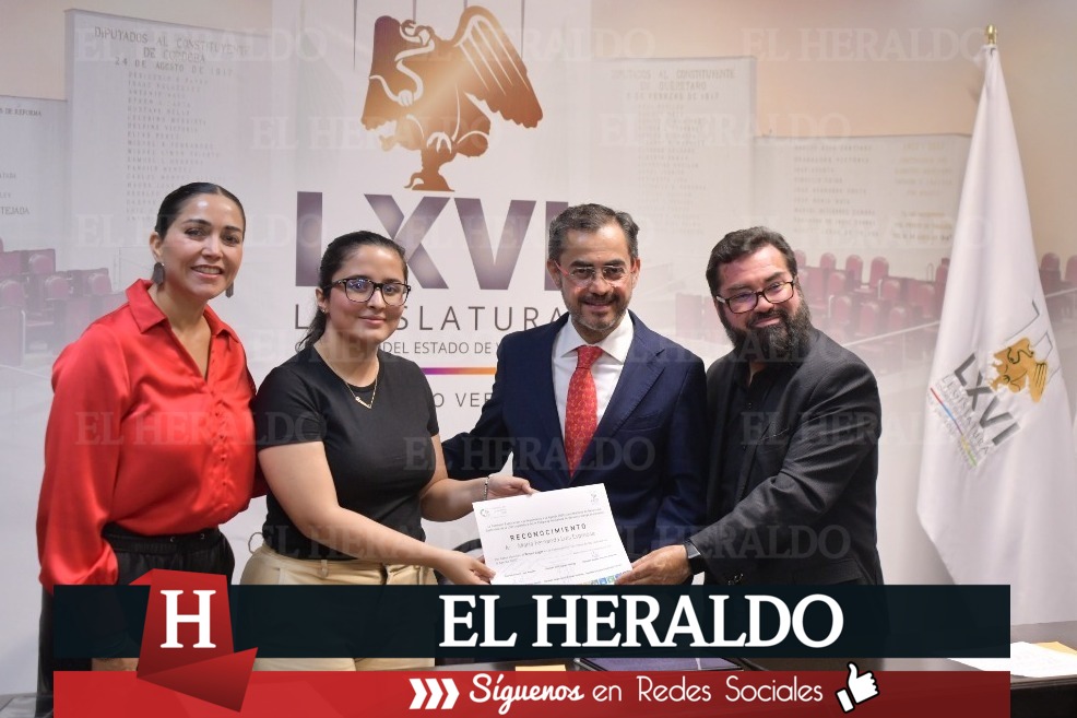 Presenta Comisión a ganadores3