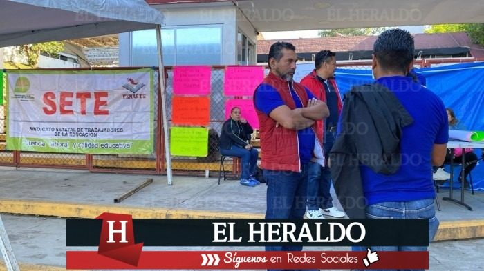 Docentes de dos sindicatos toman SEV en reclamo de pagos y acuerdos incumplidos