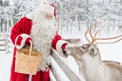 Por qué Santa Claus viste de rojo